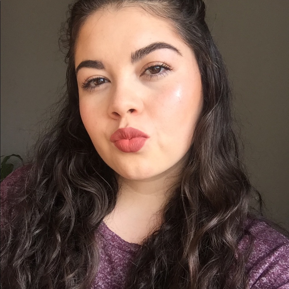 Meet your Posher, Amanda